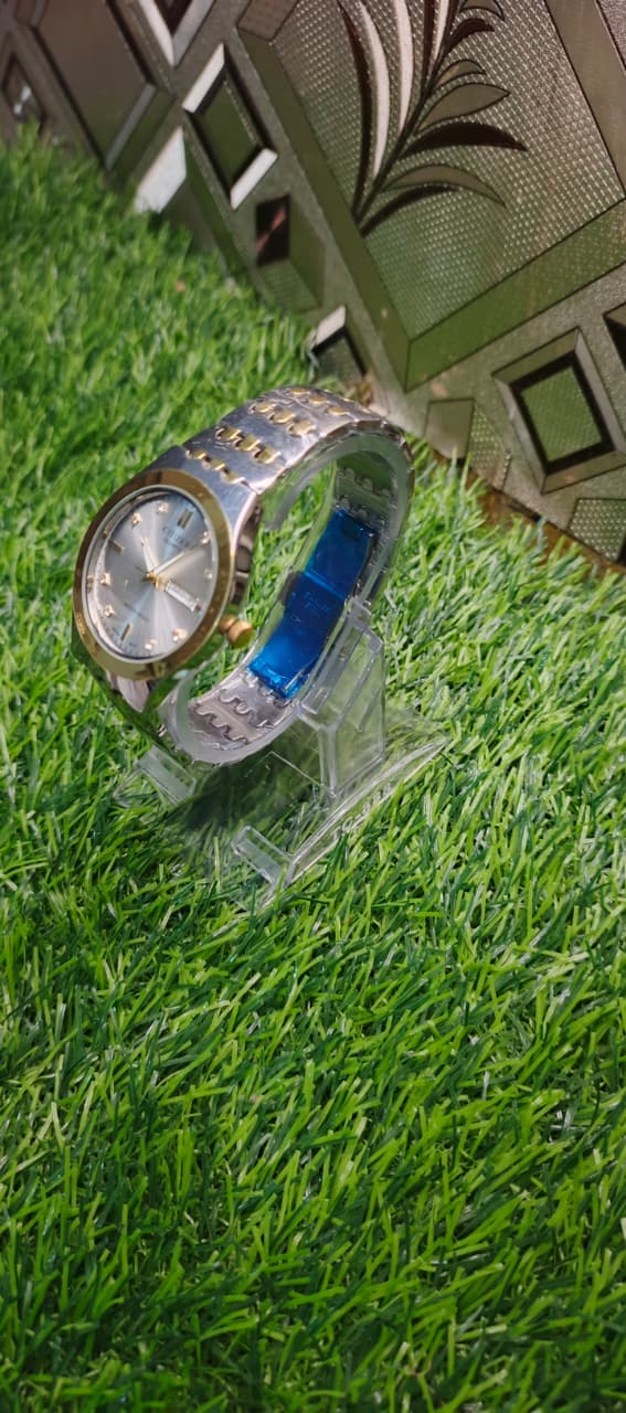 Citizen Quartz Watch by Polaris ⌚